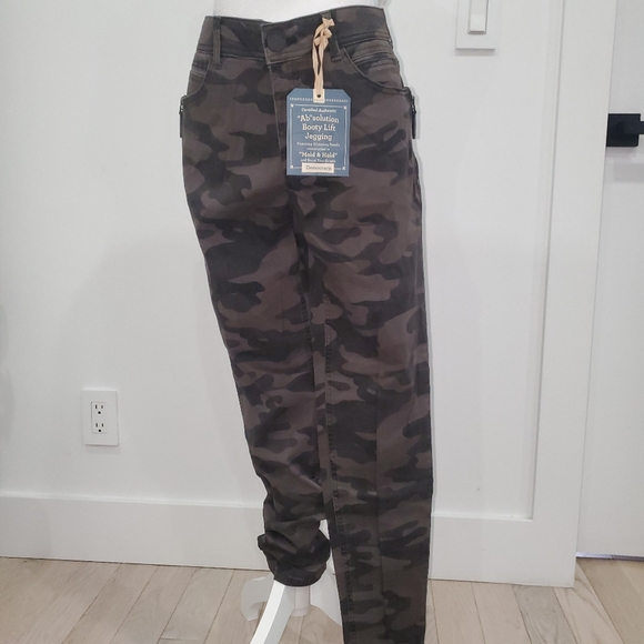 Democracy Women's Ab Solution Jegging - Picture 9 of 16